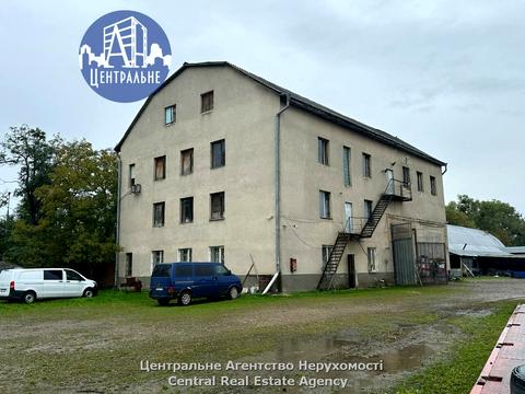 комерційна за адресою Ярослава Мудрого вул. (Моріса Тореза), 31-А