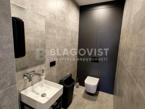 коммерческая по адресу Валерия Лобановского просп., 150-Б