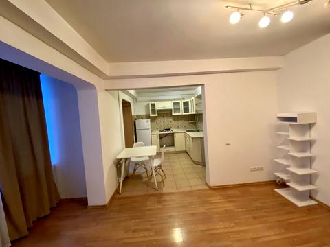 квартира за адресою Микільсько-Слобідська вул., 4-Б