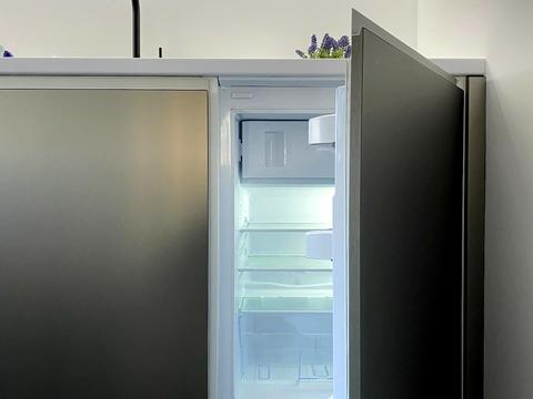 комерційна за адресою Вул. Дворецька, 46