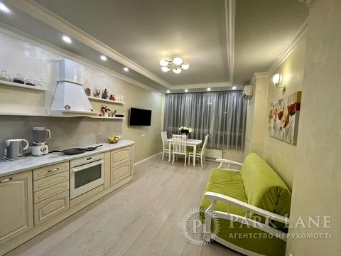 квартира за адресою Степана Рудницького вул. (Академіка Вільямса), 19/14