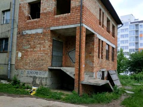 комерційна за адресою Авангардна вул., 17