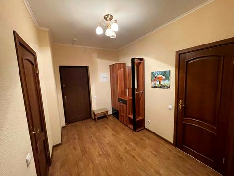 квартира за адресою Воскресенська вул., 18