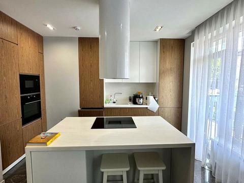 квартира за адресою Пекарська вул., 57