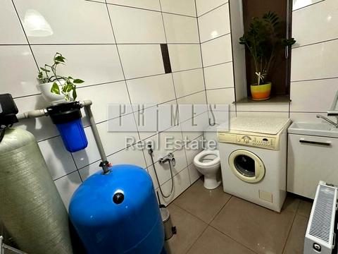 будинок за адресою Квітнева вул.