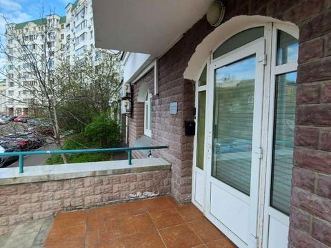 комерційна за адресою Автозаводська вул., 99/4