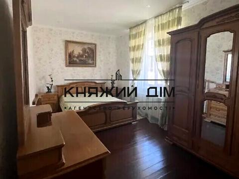 будинок за адресою Академіка Шалімова вул., 11