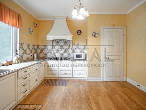 будинок за адресою Центральна, 3