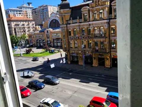 квартира за адресою Велика Васильківська вул. (Червоноармійська), 2