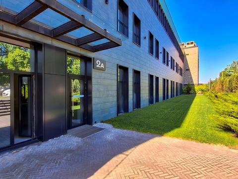 коммерческая по адресу Академіка Книшова ул. (Амурська), 6