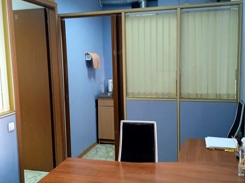 комерційна за адресою Аерокосмічний просп. (Гагаріна), 1