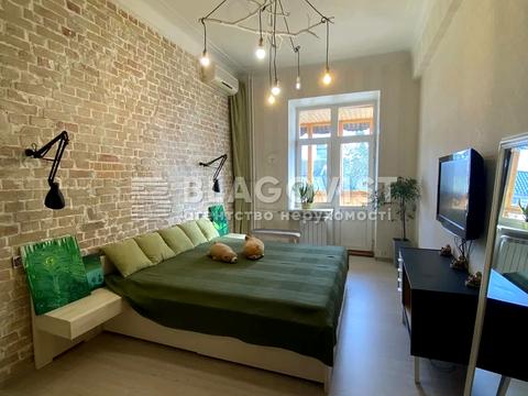 квартира за адресою Стратегічне шосе (Науки), 35