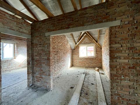 будинок за адресою 5-та Білогорська вул., 8