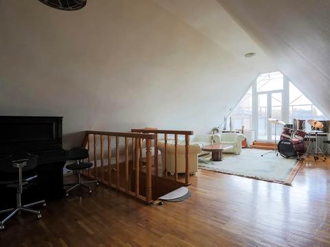 коммерческая по адресу Черняховського ул., 36