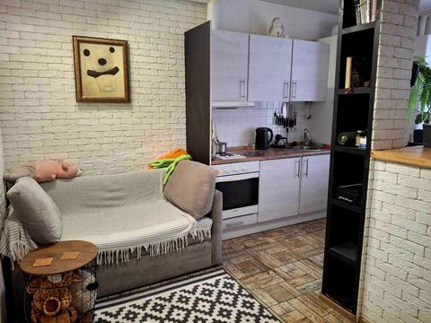 квартира за адресою Дмитра Луценка вул. (Крейсера "Аврора"), 8