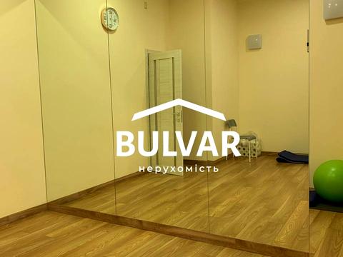 комерційна за адресою Римарська вул., 18