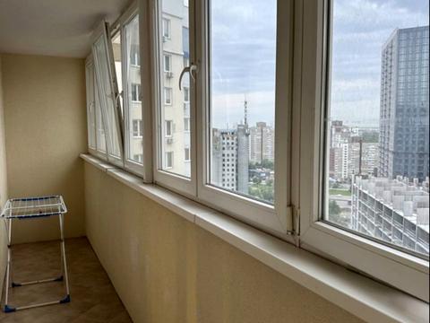 квартира за адресою Академіка Глушкова просп., 9-Д