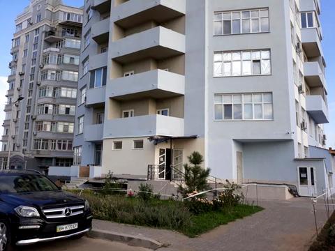 квартира за адресою Радісна вул., 21