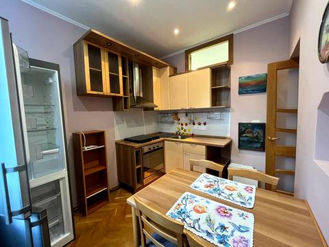 квартира за адресою Круглоуніверситетська вул., 13