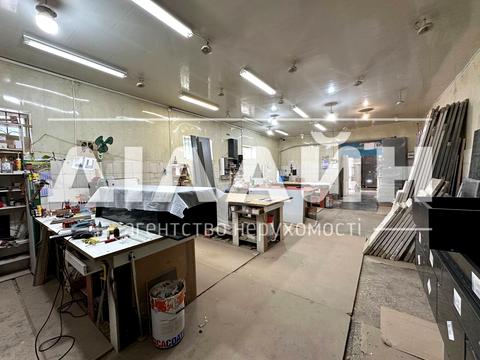 комерційна за адресою Теплобудівна вул., 22