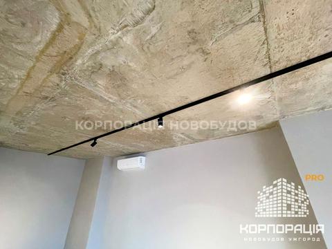 комерційна за адресою Богдана Хмельницького пл., 2В