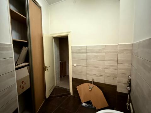 комерційна за адресою Юрія Федьковича вул., 22