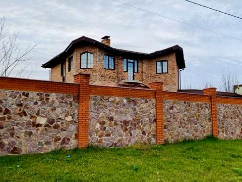 будинок за адресою Набережна