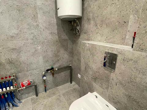 комерційна за адресою Трускавецька вул., 131