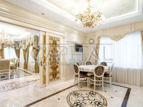будинок за адресою осіння, 6