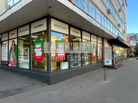 комерційна за адресою Спаська вул., 7