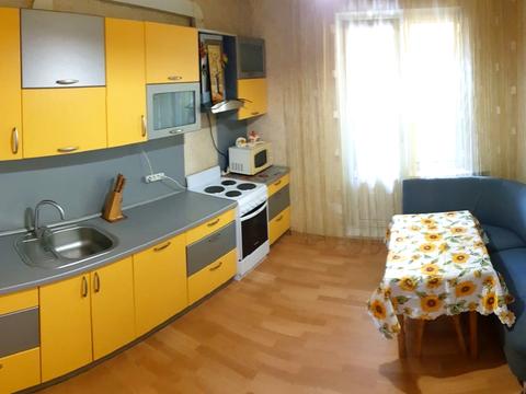 квартира за адресою Милославська вул., 8