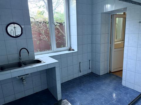 комерційна за адресою Барона Штенгеля, 3а