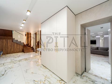 будинок за адресою с. Нові Безрадичі, Жовта