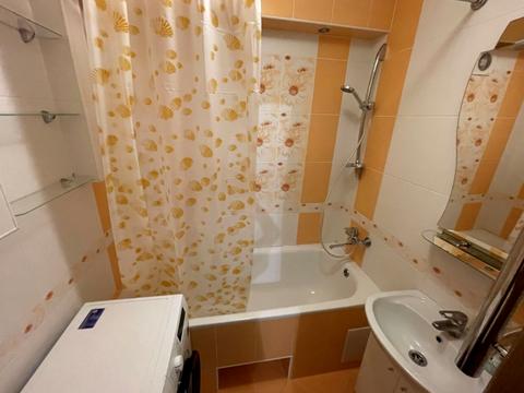 квартира за адресою Молоді просп., 4