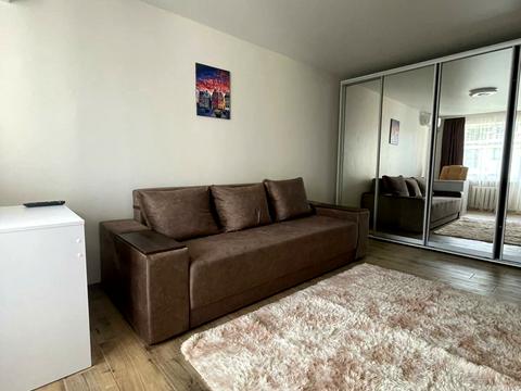 квартира по адресу Академика Янгеля ул., 12