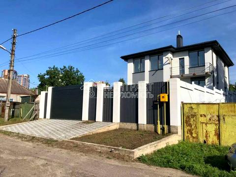 будинок за адресою Академика Веркина