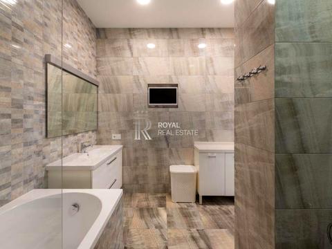 квартира за адресою Андрія Верхогляда вул. (Михайла Драгомирова), 9