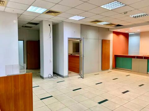 комерційна за адресою Дмитра Яворницького просп. (Карла Маркса), 27