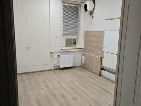 коммерческая по адресу Гоголевская ул., 12