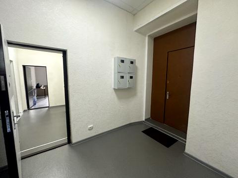 комерційна за адресою Петра Сагайдачного вул., 25-Г