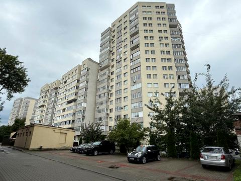 квартира за адресою Кам'янецька вул., 24а