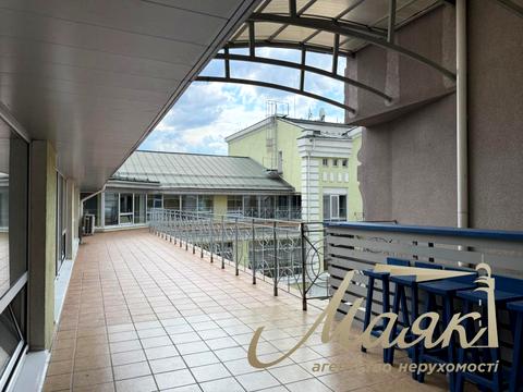 комерційна за адресою Сім'ї Прахових вул. (Гайдара), 58