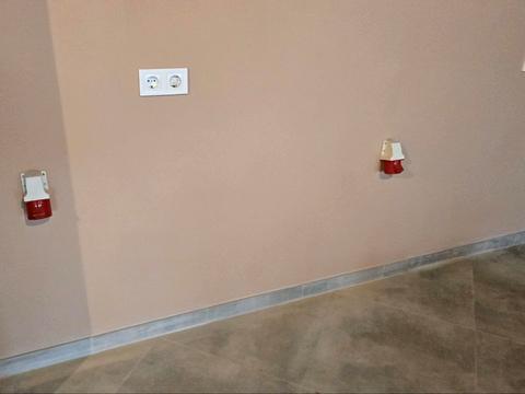 комерційна за адресою Райдужна вул., 58