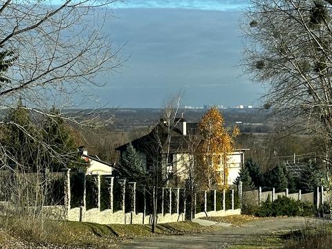 ділянка за адресою с. Старі Безрадичі, Жовтневий провулок