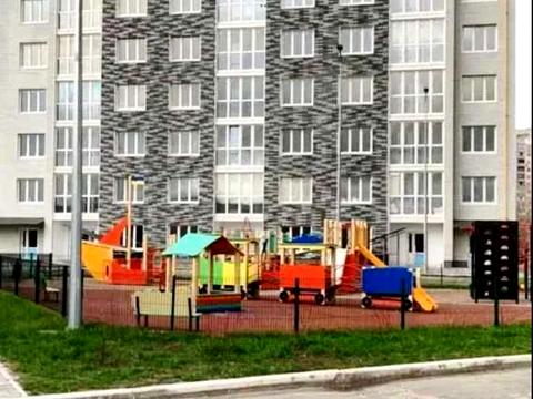комерційна за адресою Ревуцького вул., 54-А