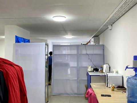 комерційна за адресою Малоголосківська вул., 44