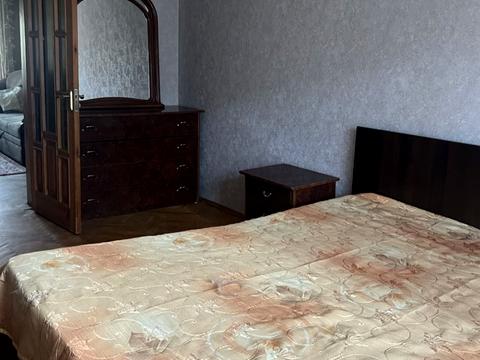 квартира за адресою Зодчих вул., 40