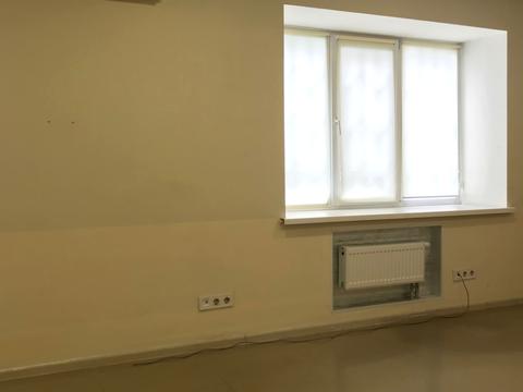комерційна за адресою Мечникова вул. (Кловський), 16