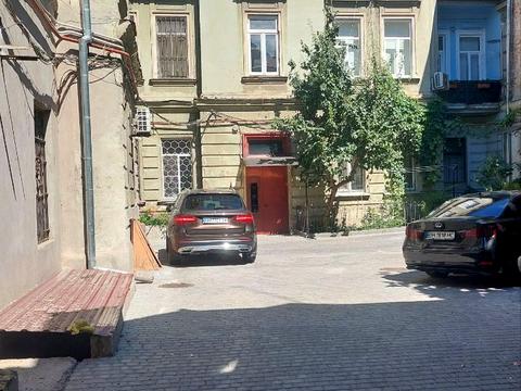 кімната за адресою Одеса, Ніни Строкатої вул. (Буніна), 28