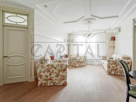квартира за адресою Шота Руставелі вул., 44